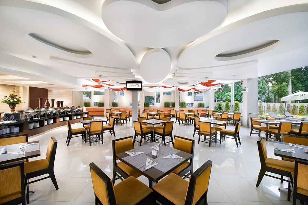 Grand Cakra Hotel Malang Exterior foto