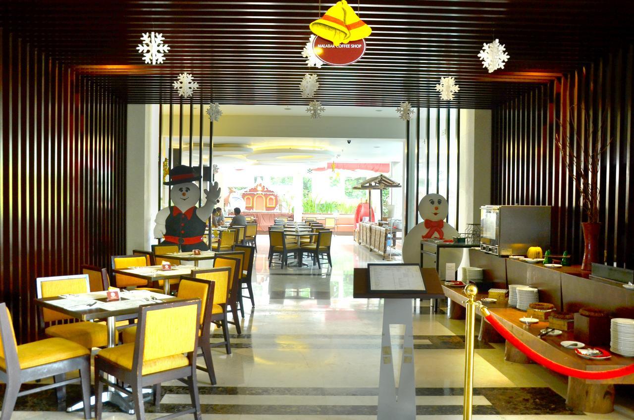 Grand Cakra Hotel Malang Exterior foto